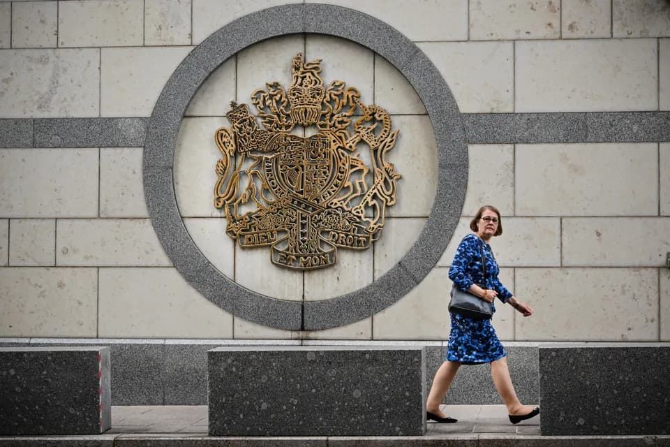 Banco Central de Rusia mantuvo inalteradas sus tasas de interés en 14,00%, tal como se esperaba