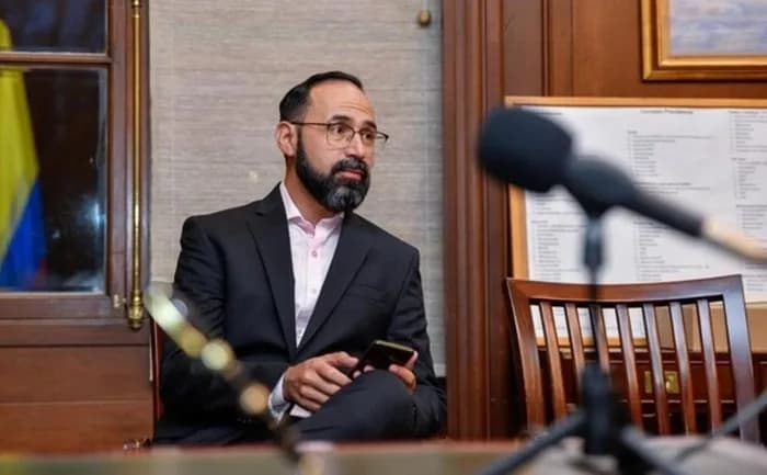 El presidente Gustavo Petro aceptó la carta de renuncia del minMinas, Ómar Andrés Camacho El presidente Gustavo Petro aceptó la carta de renuncia del minMinas, Ómar Andrés Camacho