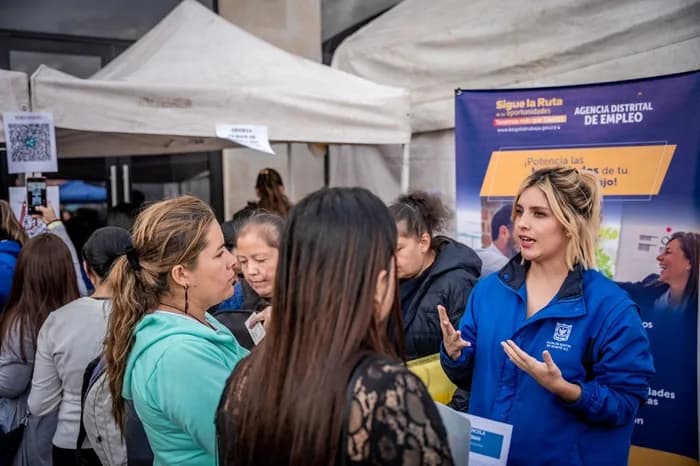 La Secretaría Distrital de Desarrollo Económico y sus empresas aliadas abrieron convocatoria para 724 vacantes en Bogotá