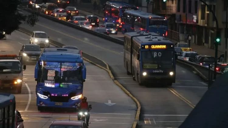 Ecuador aplica hoy racionamientos de luz en la mitad del país por extrema sequía
