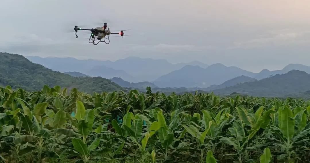 Los narcotraficantes colombianos están viajando a Ucrania en busca de expertos en drones para uso en el conflicto interno