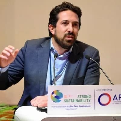 A falta de que sea oficializado por el presidente Petro, Germán Ávila, actual presidente del Grupo Bicentenario, sería el nuevo ministro de Hacienda