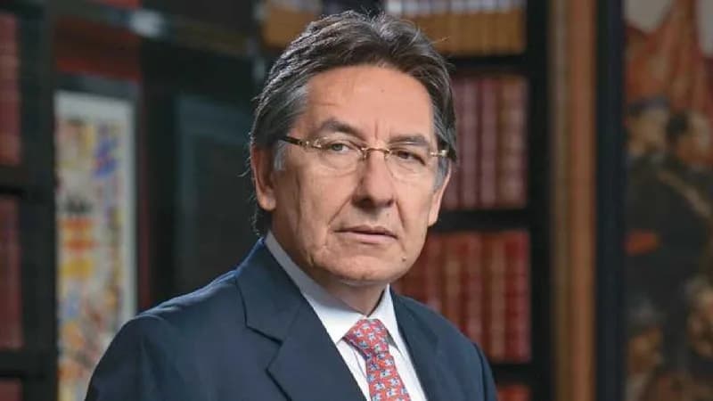Petro desconoce que la principal función de un presidente es servir como factor de unidad nacional, dice Néstor Humberto Martínez