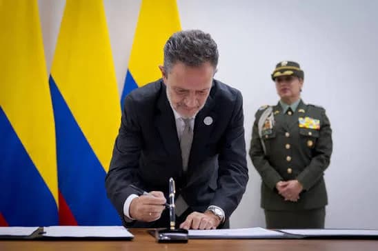 Colombia se retiró del Grupo de La Haya