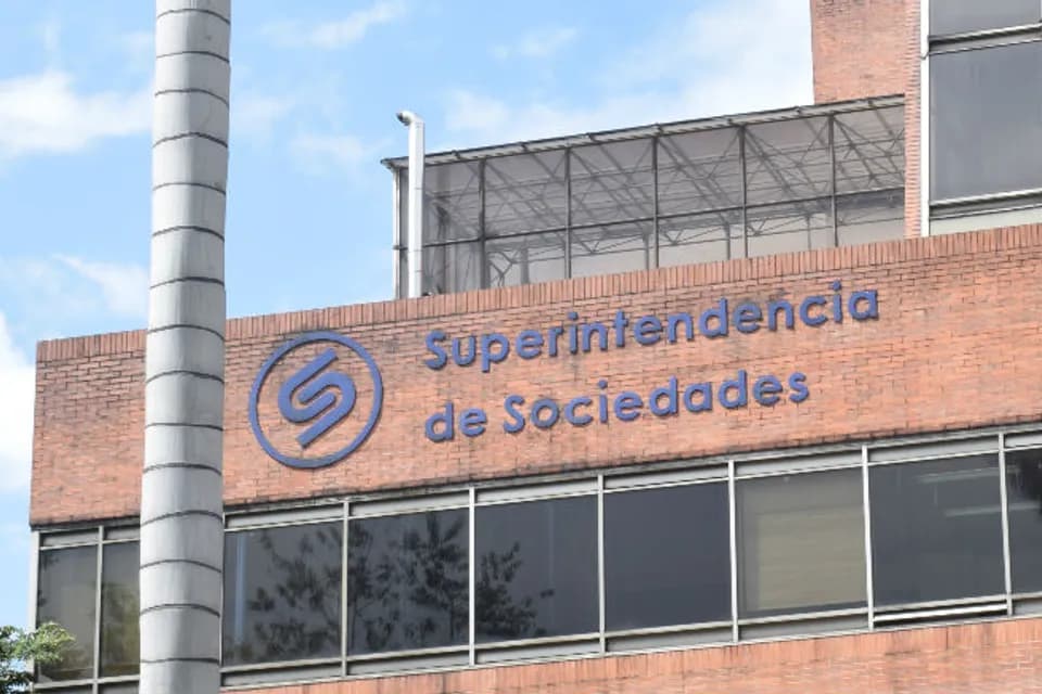 SuperSociedades acatará decisión de  Corte Constitucional que limita sus facultades para nombrar reemplazos de administradores de empresas que somete a control