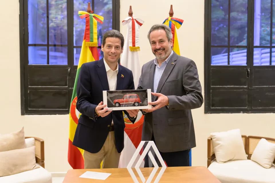 Con inversión de hasta US$150 millones, el Gobierno trabaja en acuerdo con Renault-Sofasa para fabricar vehículo en Colombia