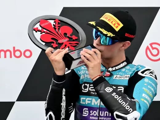 David Alonso ganó en Indonesia y se acerca al título del Campeonato Mundial de Moto3