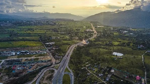 Obras en la vía Bogotá-Girardot de 145 kilómetros estarán completamente listas y en operación el 12 de abril