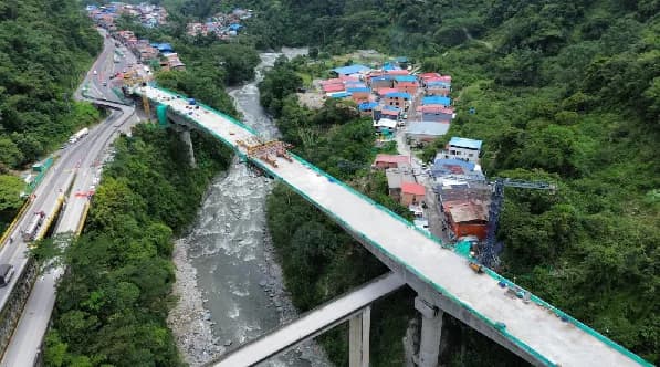 El viaducto del kilómetro 58 en la vía Bogotá – Villavicencio alcanzó el 95% de su avance físico de obra