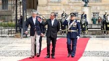Presidente de Ecuador gestiona con Colombia y Perú contratos de importación de energía eléctrica a mediano plazo, para cobrar 200 MW entre noviembre y diciembre