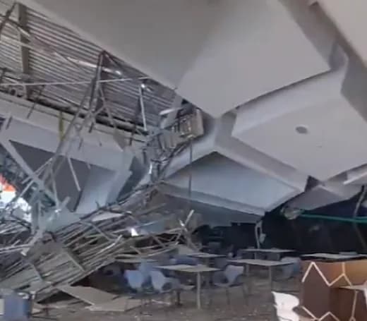 Van tres muertos y más de 60 heridos tras el colapso del techo de un centro comercial en Perú
