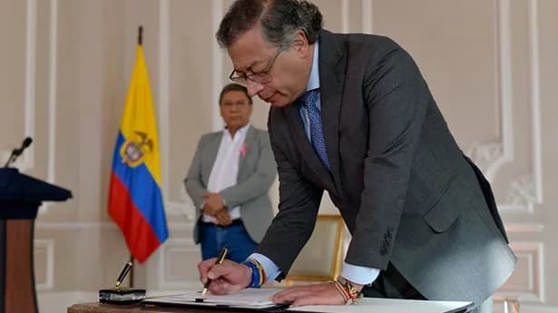 Gobierno Nacional suspende temporalmente operaciones militares Coordinadora Nacional Ejército Bolivariano, estructura disidente de las antiguas Farc