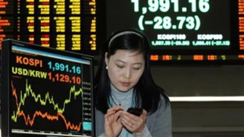 Tokio cayó bruscamente porque la subida del yen provocó ventas masivas y reducción de exposición a las acciones