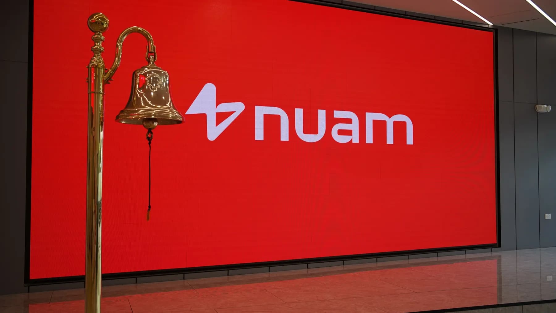 nuam suspende servicios por volumen de operaciones