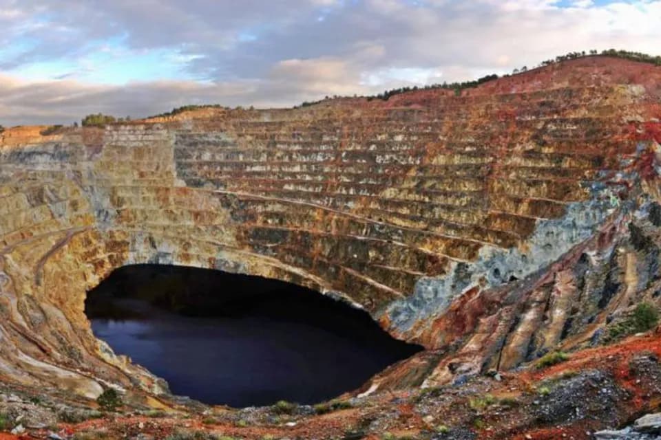 Rio Tinto busca adquirir a Arcadium Lithium, minera con fuerte presencia en Argentina y tercera productora de Litio a nivel global