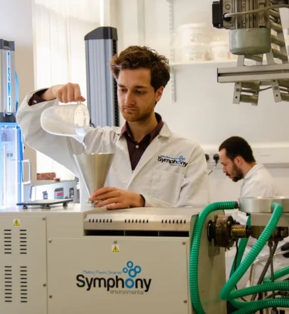 MinAmbiente avaló en Colombia tecnología de plásticos biodegradables de compañía inglesa Symphony Environmental