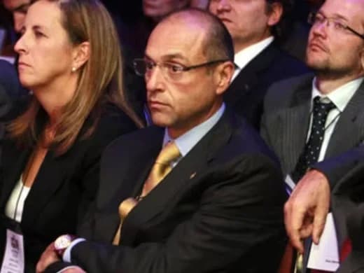 Exactamente dos años después del estallido del escándalo de la venta del apto 901 a Roa, Serafino Iacono (ex Pacific Rubiales) se defiende y culpa a los medios de comunicación