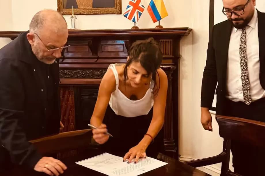 El candidato presidencial Roy Barreras Montealegre sigue vinculado a la investigación penal por pedir puestos en la Dian como lo denunció Luis Carlos Reyes