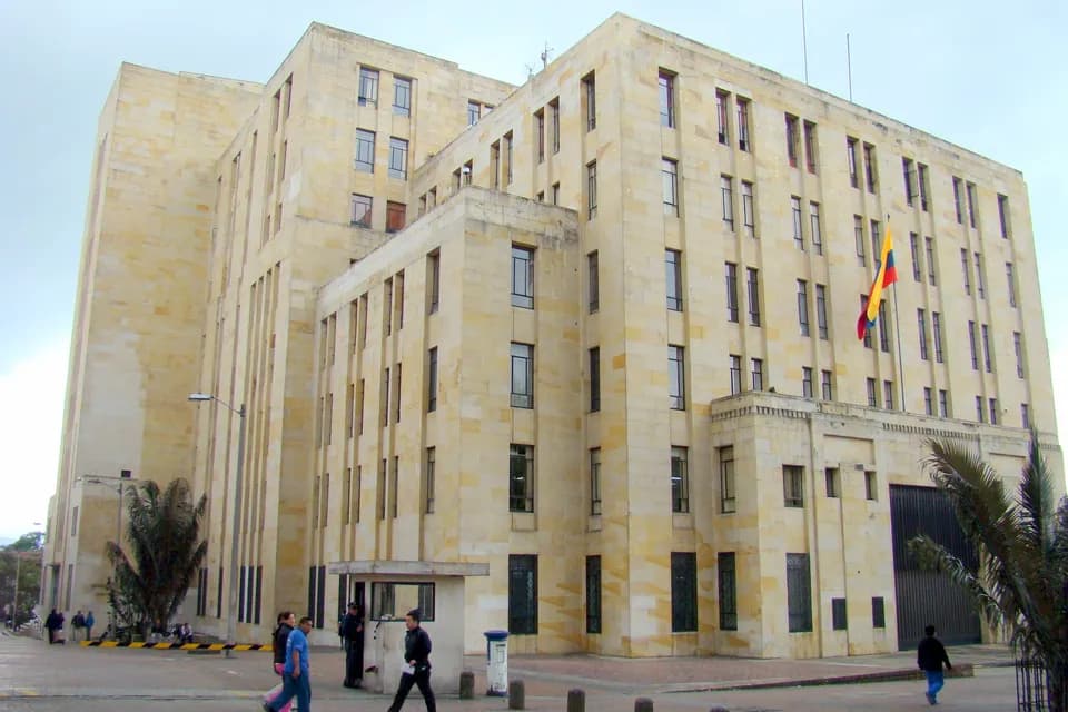 Revocan suspensión de decreto que fijó tarifas de retención y autorretención en la fuente como lo solicitó el Ministerio de Hacienda y Crédito Público