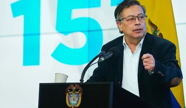 El presidente Petro advirtió de un estallido social si intentan derribar su Gobierno