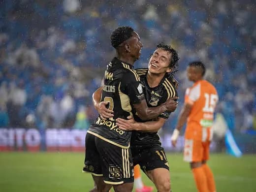 Millonarios goleó a Envigado, América empató con Fortaleza, Medellín le ganó a Once Caldas y Bucaramanga venció a La Equidad por la fecha 12 de la Liga