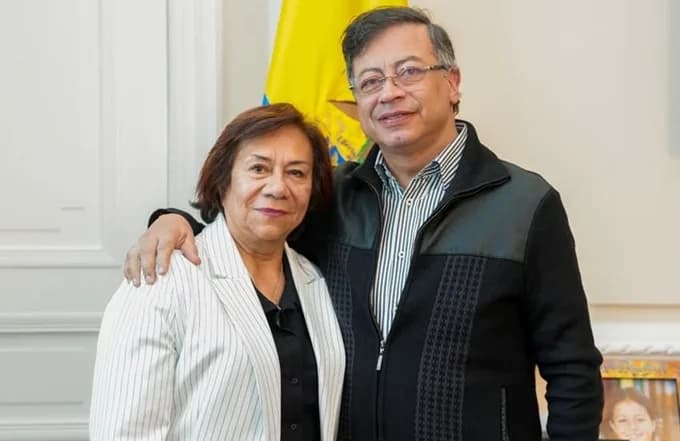 El presidente Petro firmó el decreto que deja en firme el nombramiento de Rosa Yolanda Villavicencio como canciller en propiedad