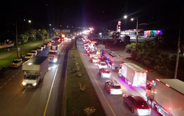 Tras un mes del cierre en el corredor Bogotá - Villavicencio el precio de los fletes ha incrementado hasta en un 50%