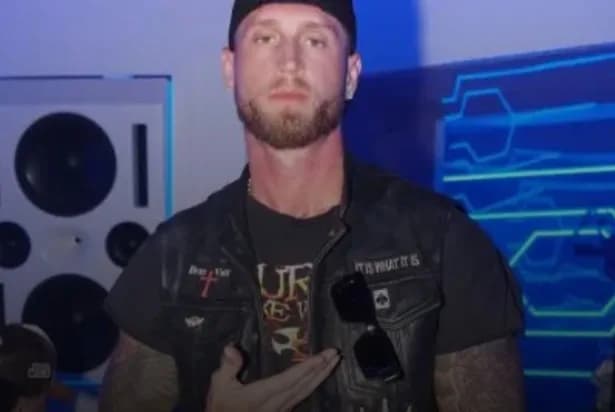 Chet Hanks, el hijo de Tom Hanks, está varado en Colombia sin pasaporte estadounidense