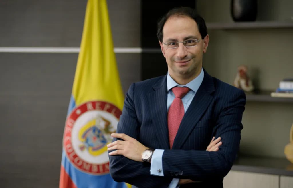 Gobierno plantea medidas para atraer inversión y aumentar productividad de los ministerios
