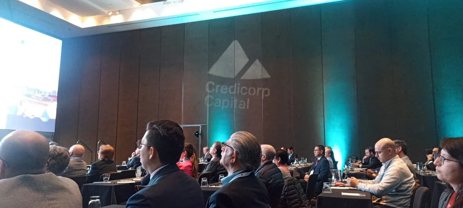 Credicorp revela que las billeteras digitales dominan, mientras el uso de tarjetas de crédito es mínimo