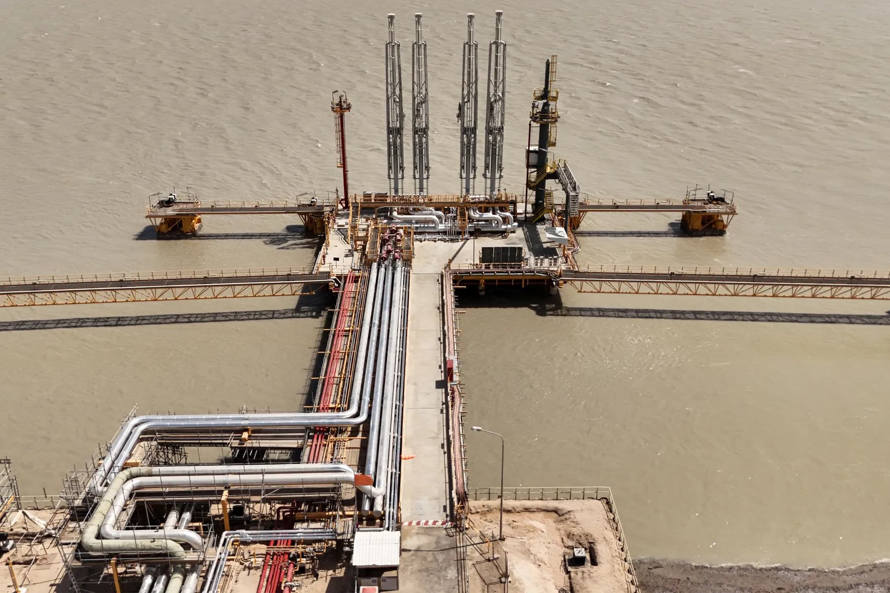 El crudo Brent, referencia mundial del petróleo, superó los US$90 por barril, su nivel más alto en los últimos dos años