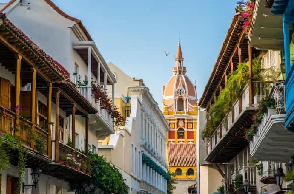 Colombia entre los mejores destinos turísticos para 2025 según medios internacionales