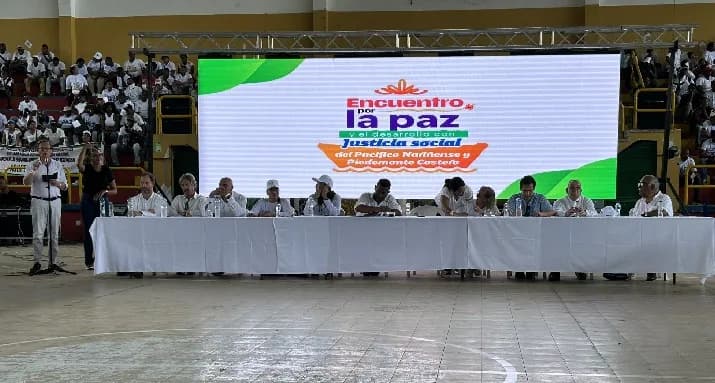 Ordenan al presidente Gustavo Petro publicar información de los contratos para la implementación de los acuerdos de paz