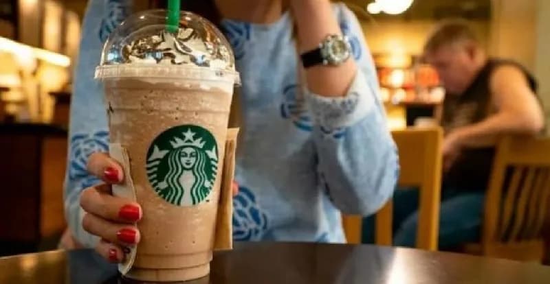 Sindicato de trabajadores de Starbucks inició una huelga en al menos 40 ciudades de E.U. en el día clave de ventas navideñas de la cadena