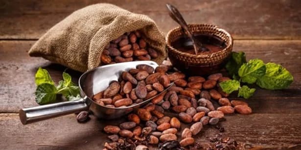 Los precios internacionales del cacao en mínimos desde mayo de 2023 por débil demanda global