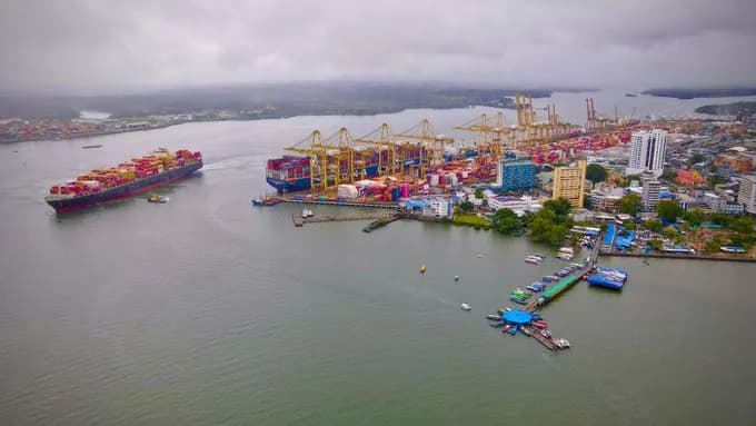 El Ministerio de Transporte rechazó el cobro por tonelada en Buenaventura y advierte impacto en la competitividad del comercio exterior