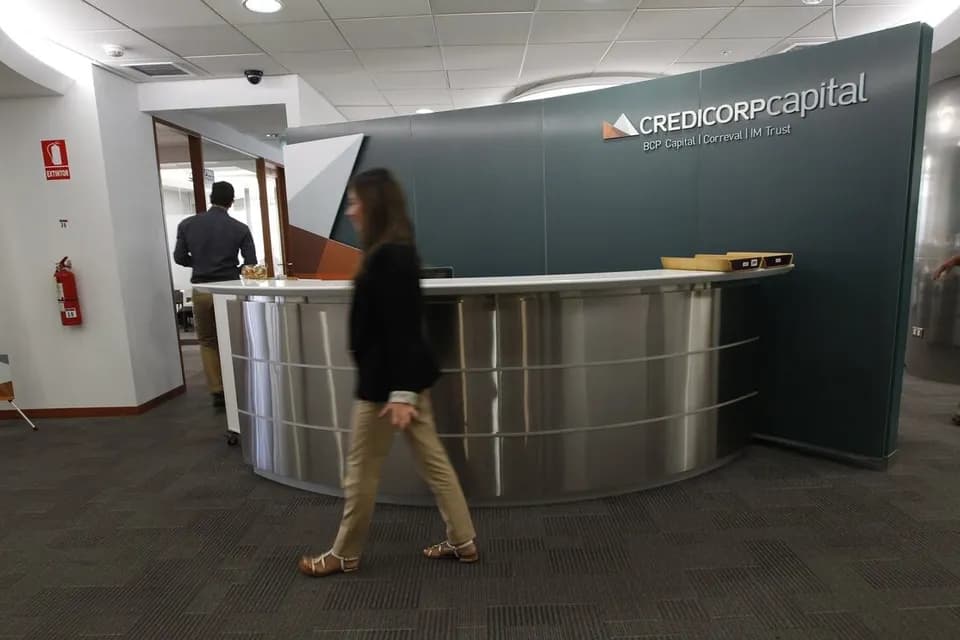 Rentabilidad patrimonial (ROE) de Credicorp Capital Colombia alcanzó un máximo de 44% en abril y se ubicó en 39% a agosto de 2025, por encima de los niveles de sus pares: BRC