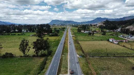 Con una inversión de $144.000 millones, se dio al servicio de la comunidad la segunda calzada de la variante de Zipaquirá