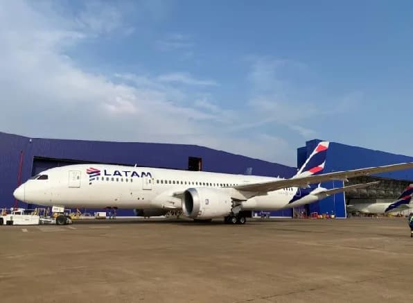 Latam Airlines Colombia operará tres vuelos en la ruta Bogotá- Valencia- Bogotá tras el terremoto en Venezuela
