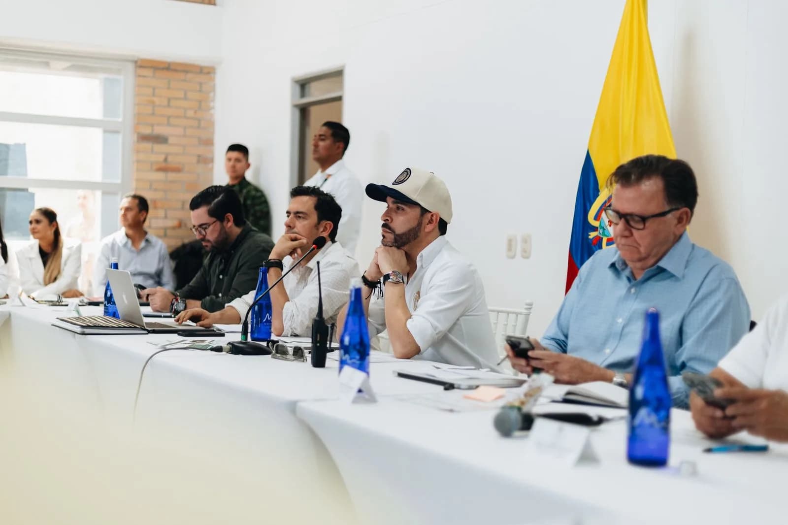 El presidente de Colombia, Abelardo de la Espriella, anunció que destinará $7.700 millones para mejoramientos de vivienda en Quindío