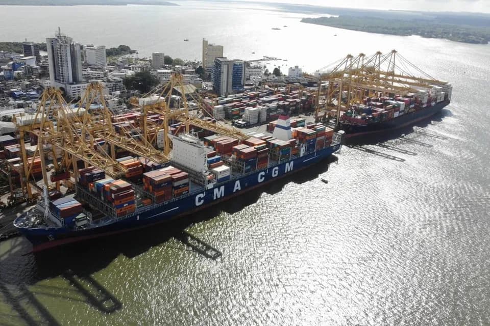 Petro ratificó la decisión de la ANI de concluir la concesión del Puerto de Buenaventura y la entregará a un grupo de cooperativas de pesca