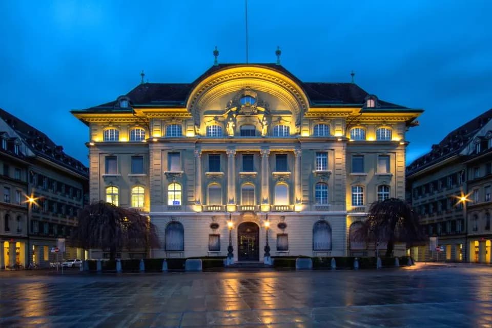 El Banco Nacional de Suiza mantuvo su tasa de interés en 0%, en línea con lo esperado, ante incertidumbre por aranceles de Trump