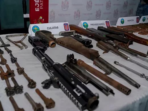 Ejército Nacional desarticuló depósito de armas del Clan del Golfo en Chocó