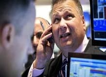 Wall Street se tiñe de rojo y los bonos del Tesoro de Estados Unidos alcanzan máximos desde 2007