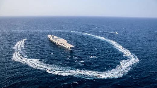 El Parlamento iraní pidió el cierre del estrecho de Ormuz, por dónde pasa el 20% del petróleo que se comercializa en el mundo
