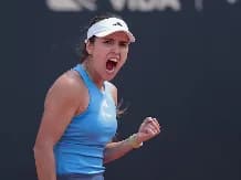 María Camila Osorio, remontó y pasó a la final de la Copa Colsanitas de Bogotá, tras vencer a la italiana Sara Errani