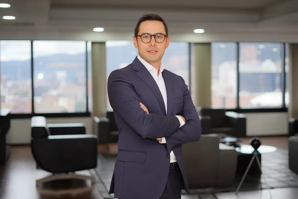 Bbva Colombia creó una nueva Vicepresidencia, la de Empresas y Gobierno, y nombró a Sergio Lizarazo
