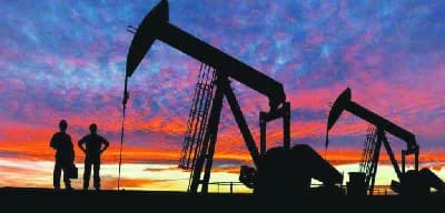 El petróleo sube pese a que disminuyen preocupaciones en Medio Oriente y demanda de China es incierta