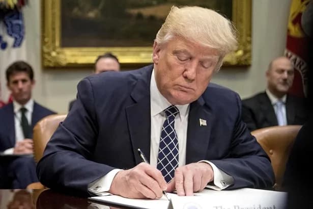 Gobierno de Donald Trump amplía la lista de candidatos para presidente de la Fed con Bullard y Sumerlin