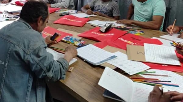 Camacol B&C y Cusezar iniciaron un programa de educación básica para trabajadores de la construcción en el Plan Parcial La Marlene